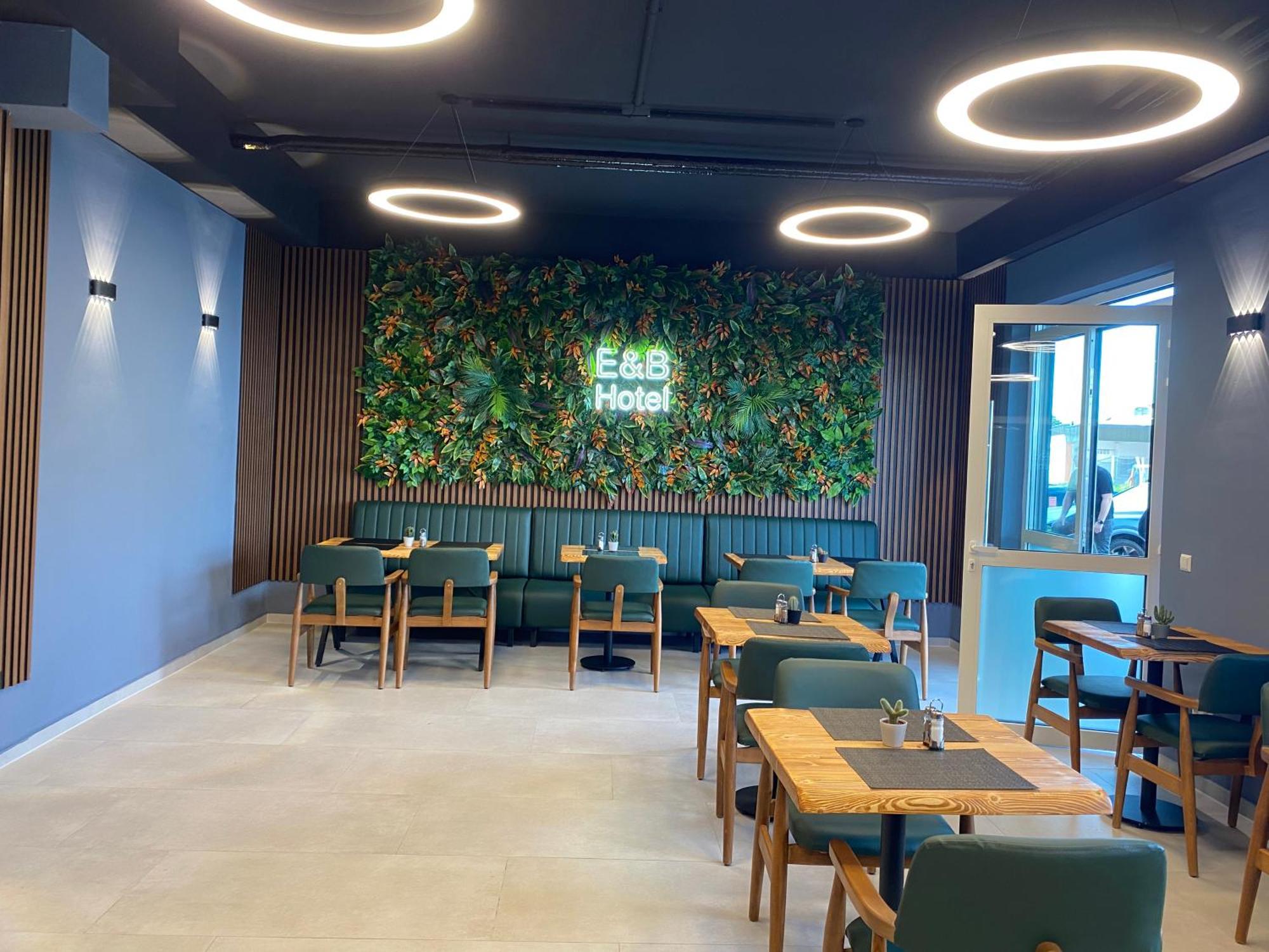 E&B Hotel Korb Екстериор снимка